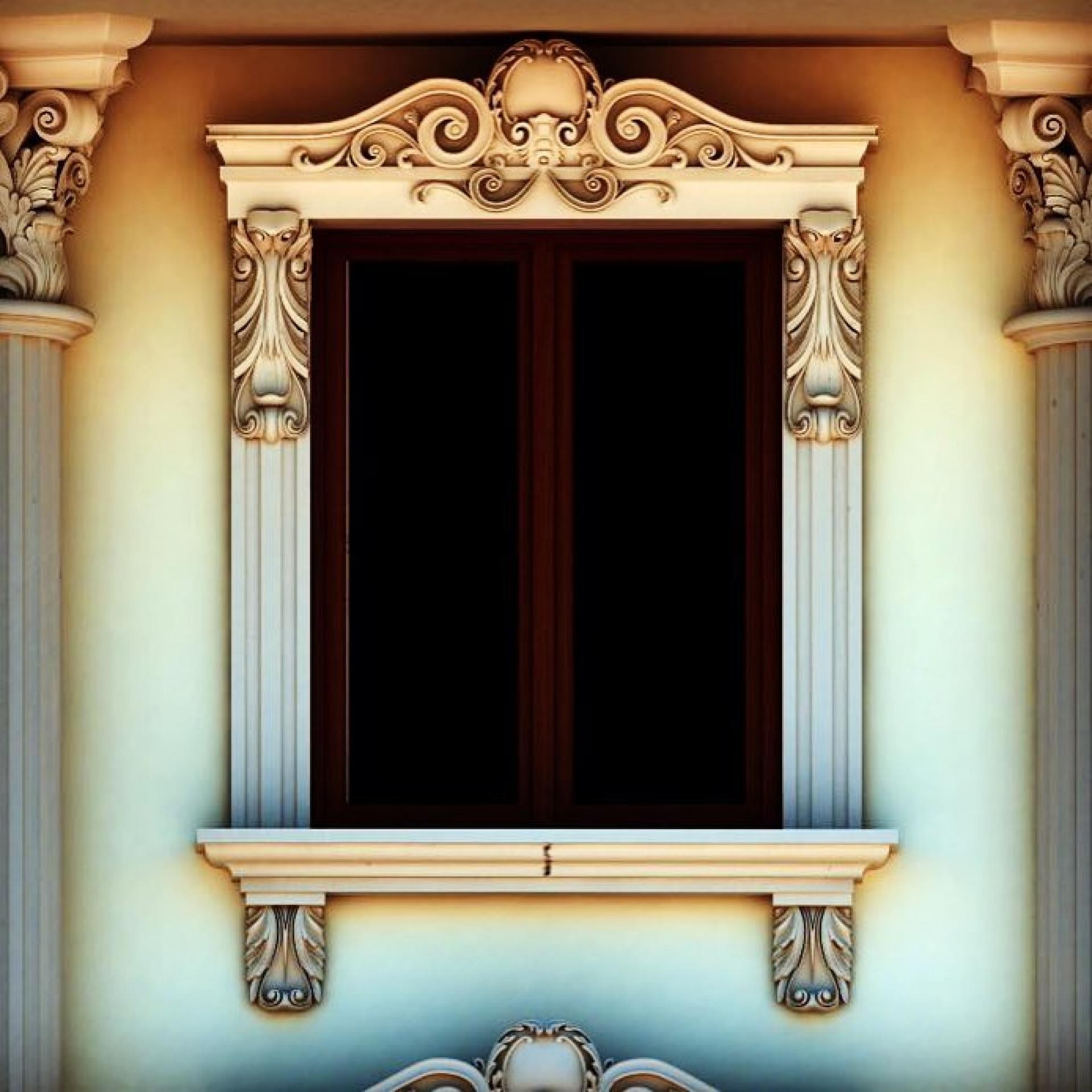 Ancadrament fereastră din poliuretan cu fronton sculptat P2839 și console decorative pe fațadă de vilă