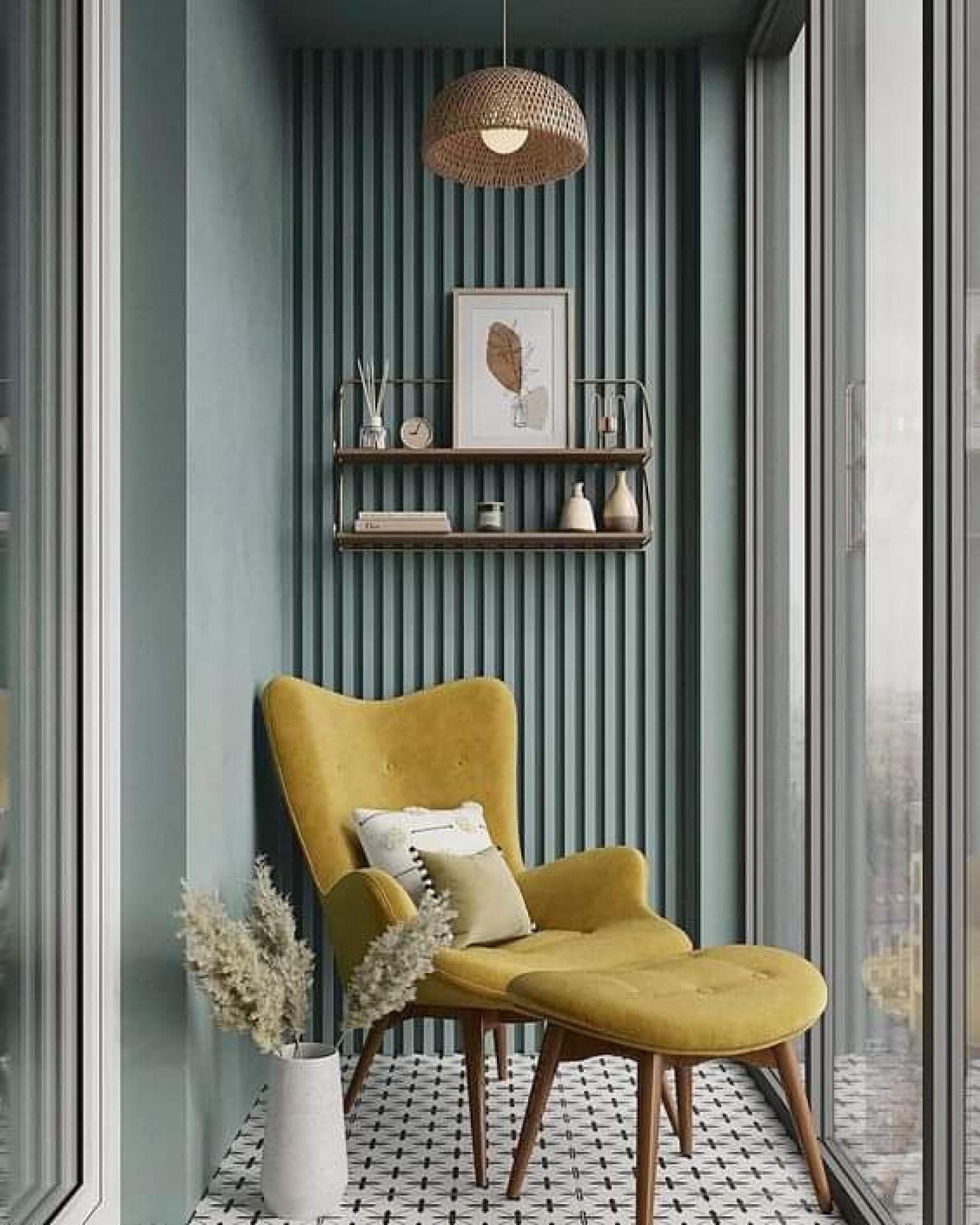 Perete decorat cu panouri verticale din poliuretan verde salvie si un fotoliu galben intr-un balcon modern.