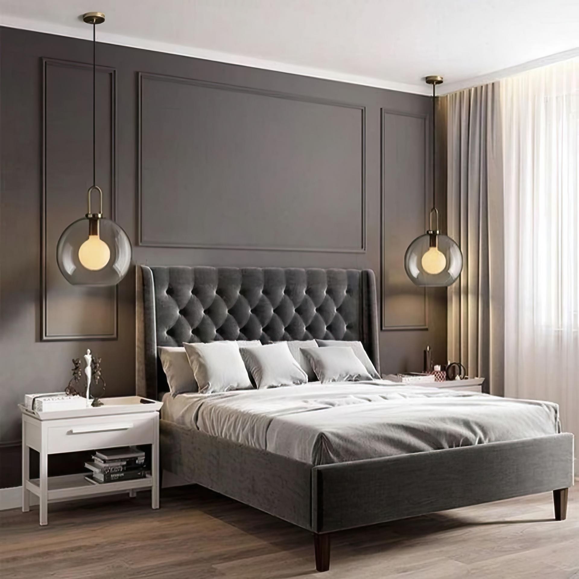 Dormitor modern cu perete antracit decorat cu profile din poliuretan P85016 și P85403 și iluminat suspendat