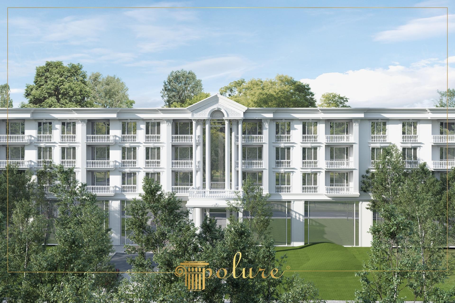 Fațadă albă neoclasică cu coloane din poliuretan, fronton ornamental și balustrade elegante pe un fundal natural.