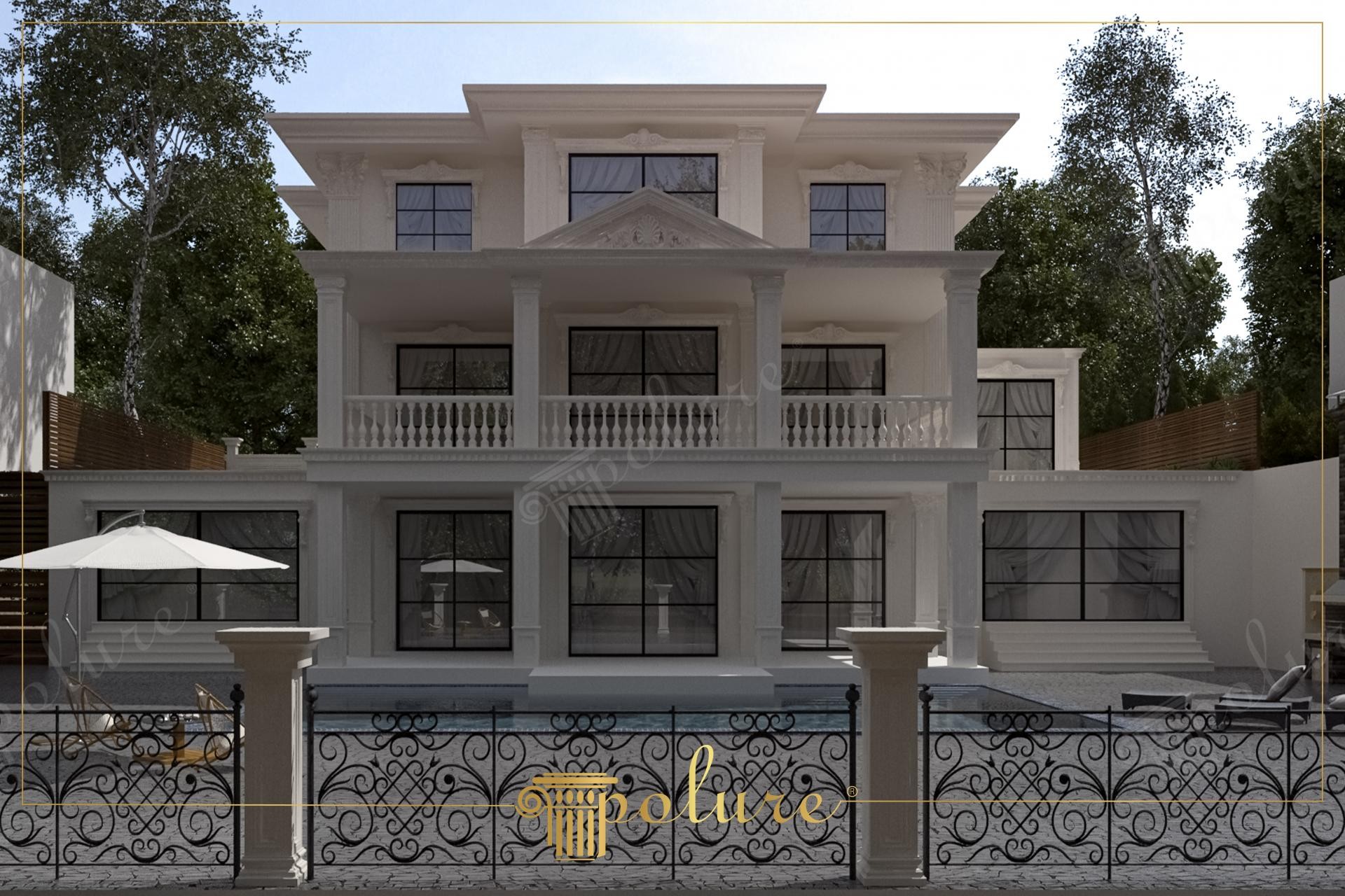 Fațadă albă de vilă clasică decorată cu coloane, balustrade și profile din poliuretan lângă piscină exterior.