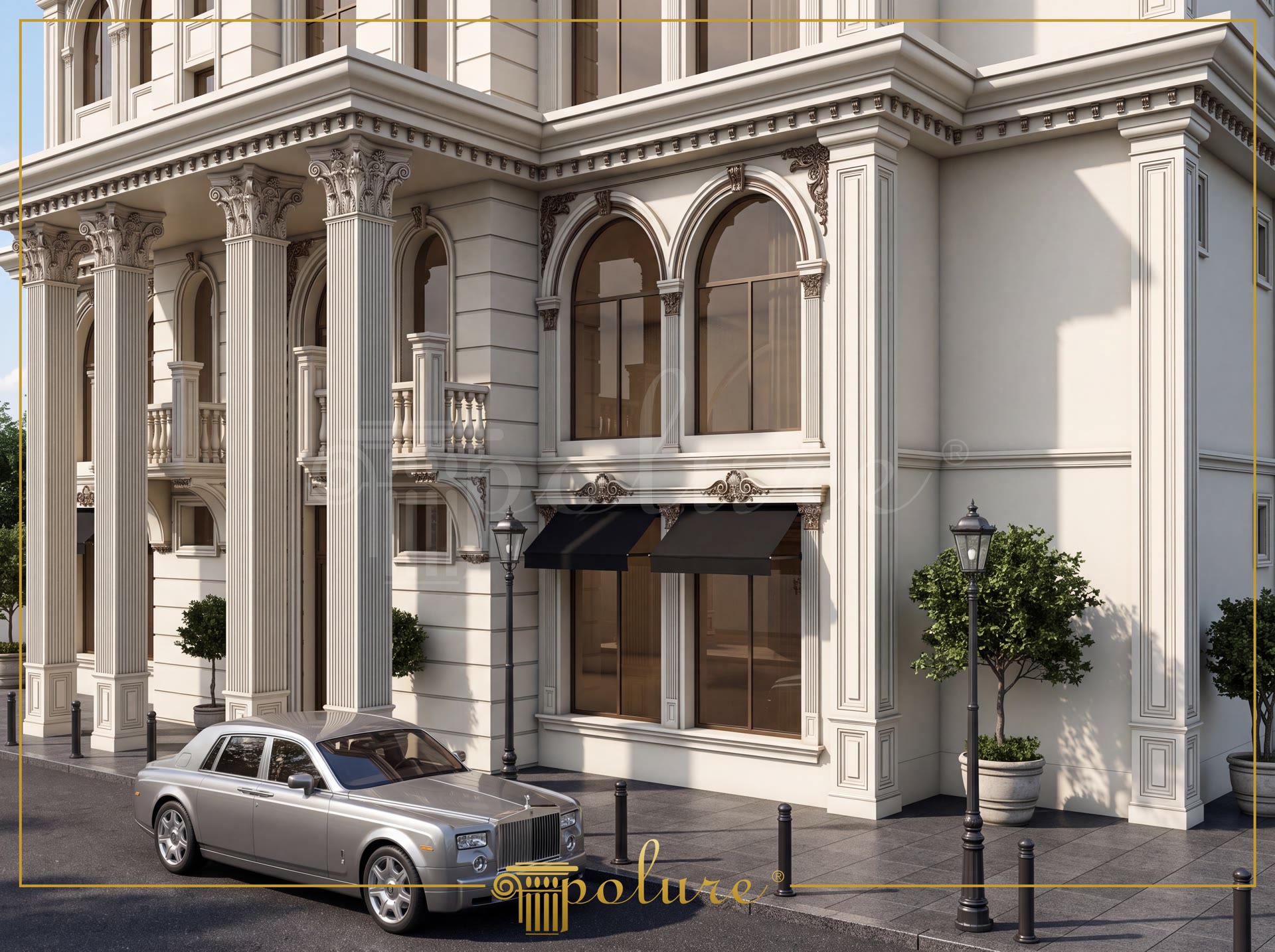 Fatada de hotel cu coloane pilastru din poliuretan, ferestre cu arc semicircular si ancadramente decorative.