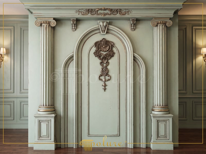 Decor de perete verzui cu profilat din poliuretan, coloane cu caneluri și arcadă ornamentală în stil clasic.