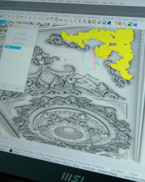 Ecran laptop cu desen tehnic al unei rozete decorative pentru tavan.