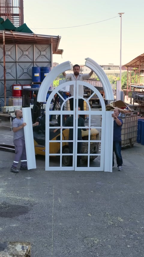 Tehnologie CNC și profile decorative premium pentru fațade unice
