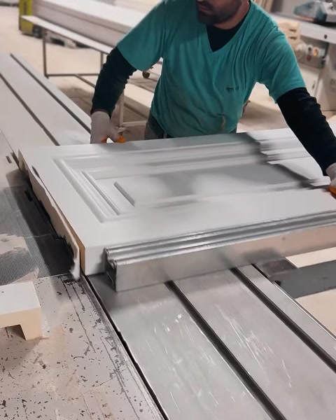 Capete de coloană corintice din poliuretan Polure: Ușoare, rezistente și direct de la producător — 0:10