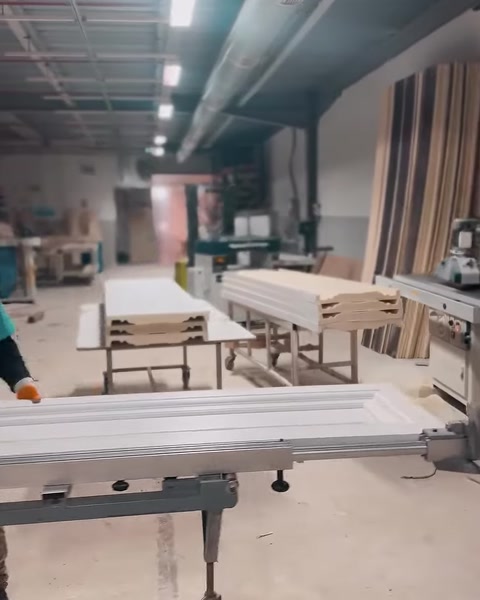 Capete de coloană corintice din poliuretan Polure: Ușoare, rezistente și direct de la producător — 0:14