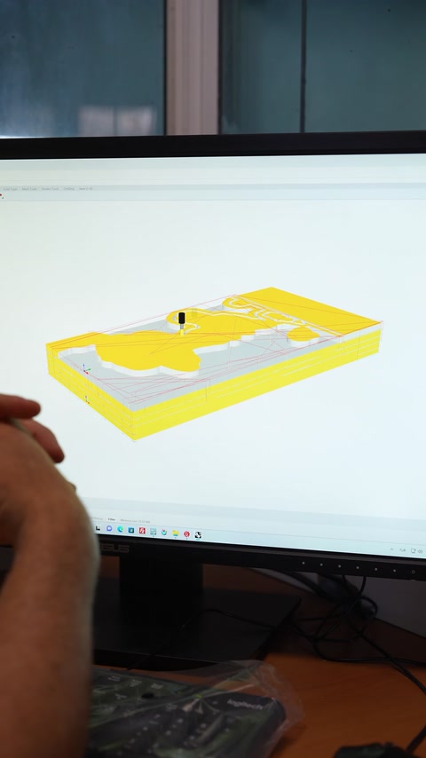 Polure: Producție Puternică, Echipă de Elită