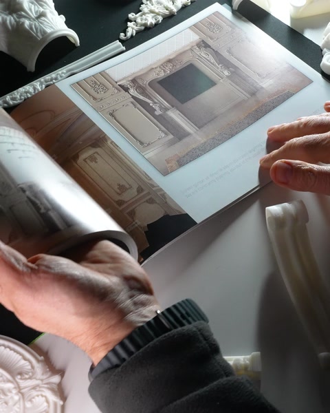 Catalog Polure: capiteluri, rozete de tavan și ornamente clasice — 0:02