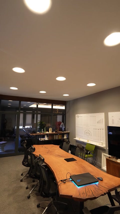 Design modern cu iluminat ambiental ascuns de calitate superioară
